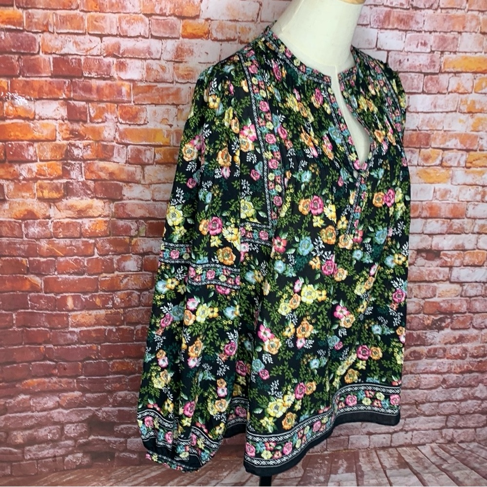 Rose + Olive Split Neck Floral Peasant Blouse - Picture 3 of 10